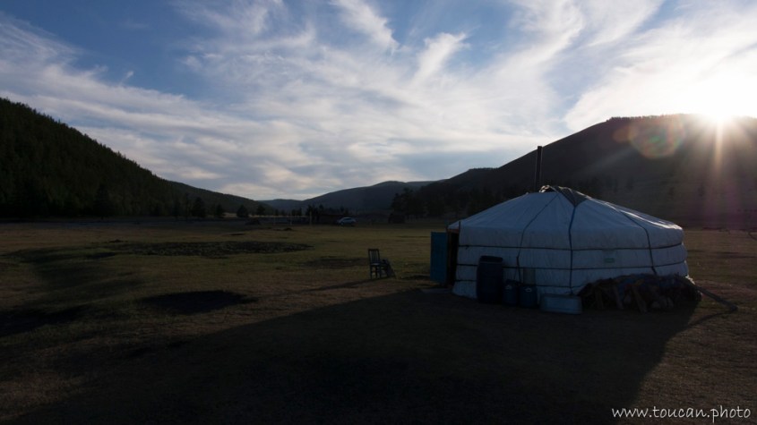 モンゴル湖ー２